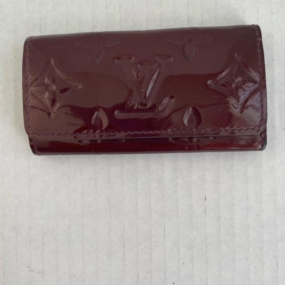 LOUIS VUITTON burgundy Vernis key holder - Picture 10 of 10
